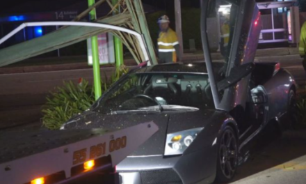 Lamborghini Crashes into Power Pole on Gold Coast