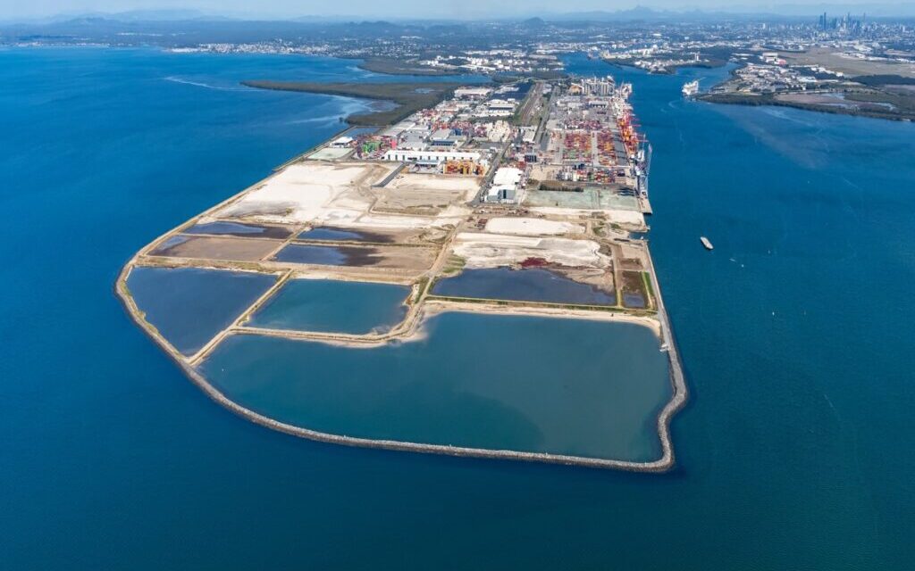 Port of Brisbane Seeks Partners for New Dredge Vessel Design